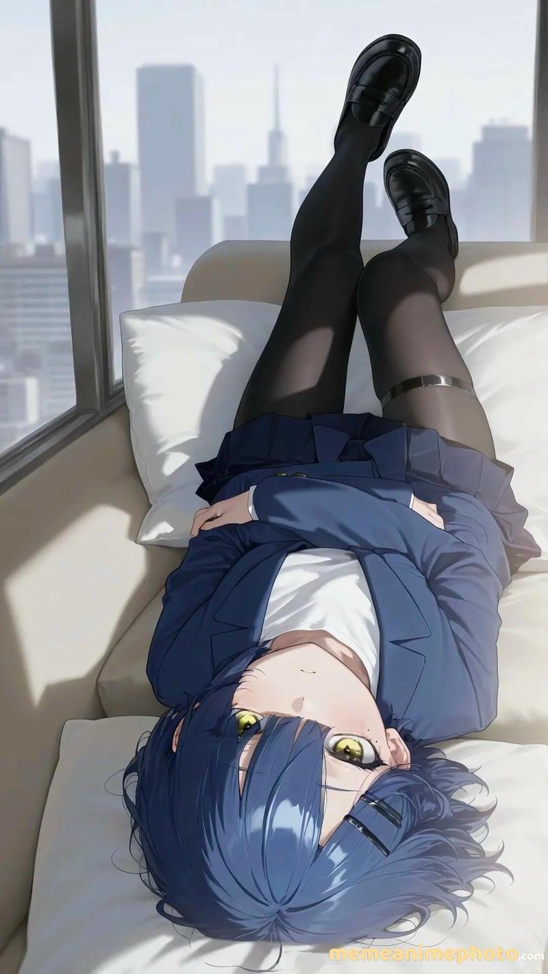 Tải hình Ryo Yamada tạo dáng tự tin