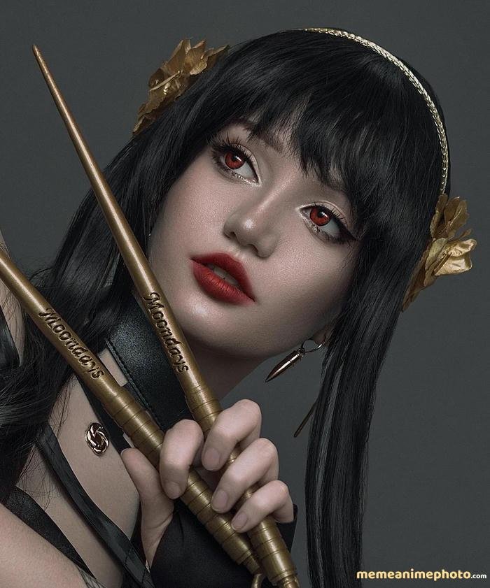 Yor Forger cosplay (24)