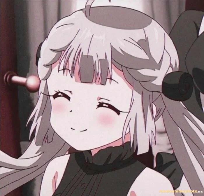 ảnh anime nữ buồn