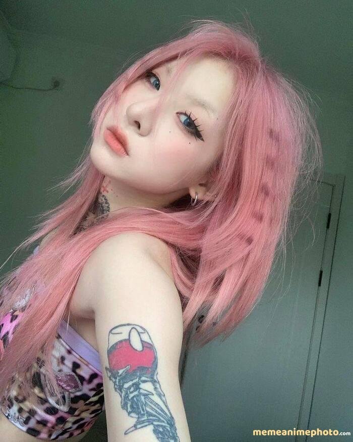 ảnh gái xinh xăm mình xinh