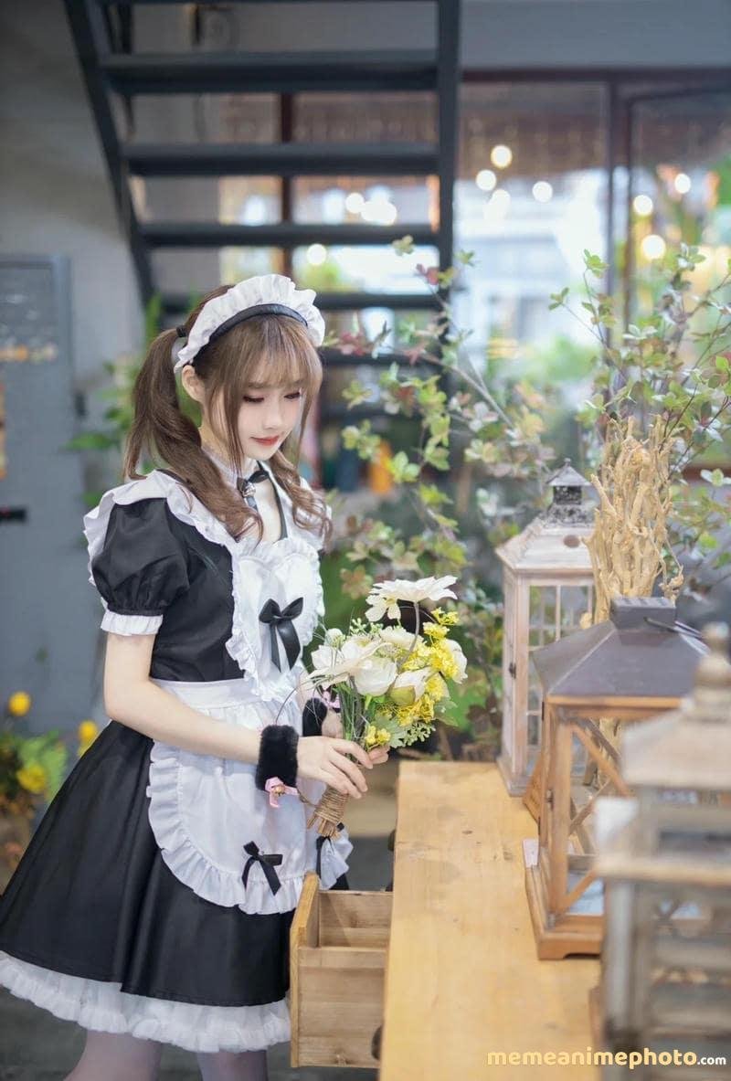 cosplay hầu gái lạ mắt