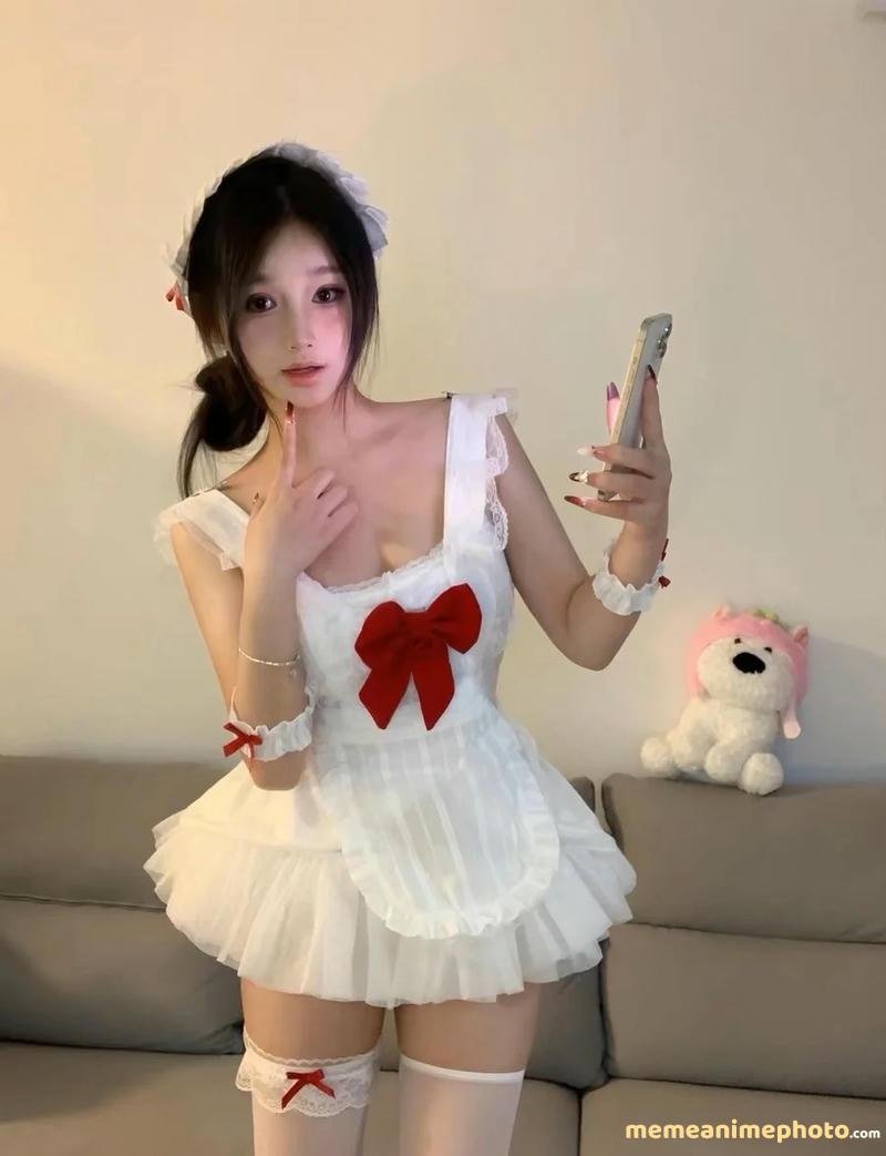 cosplay hầu gái tq