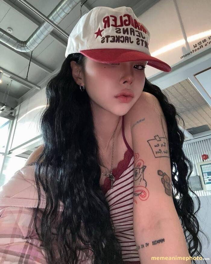 gái xinh xăm mình chất