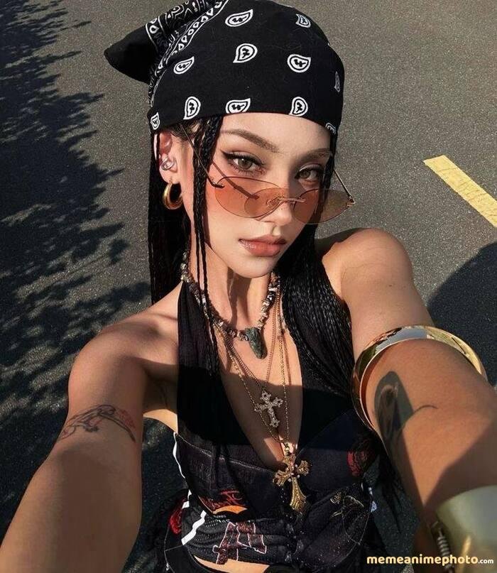 gái xinh xăm mình ngầu đét