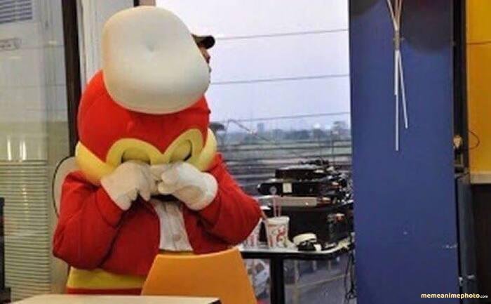 hình ảnh jollibee meme hài