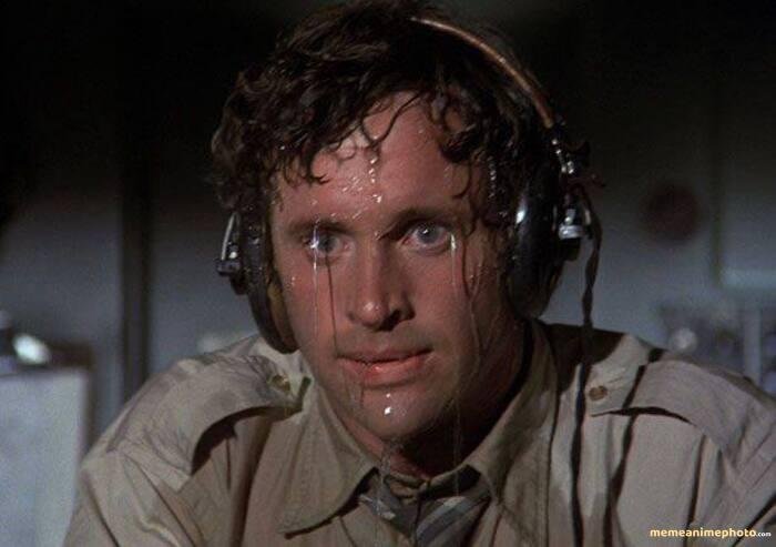 hình ảnh meme toát mồ hôi bựa