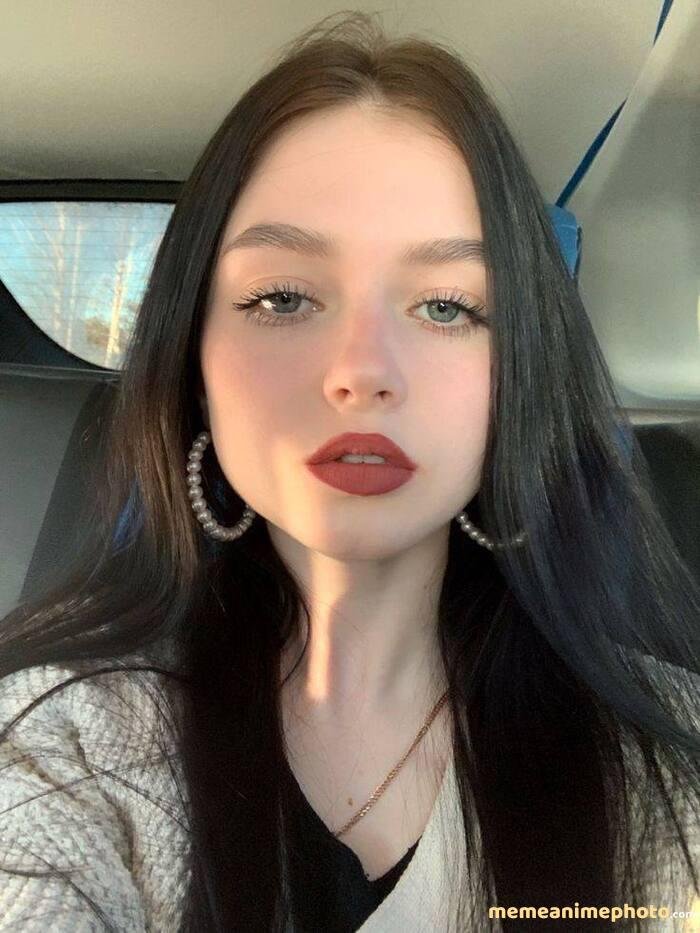 hình gái xinh châu âu cute