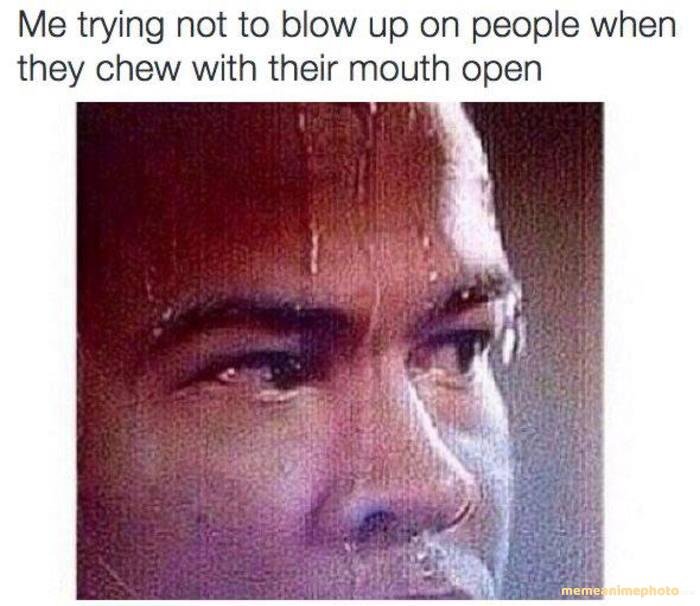 meme toát mồ hôi hài buồn cười