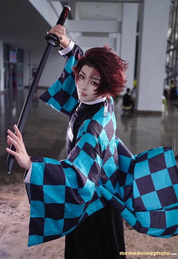 tanjiro cosplay (1)