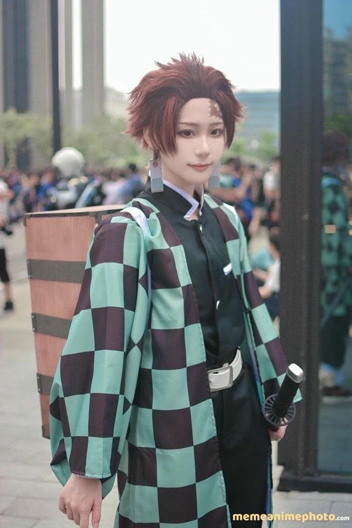 tanjiro cosplay (4)