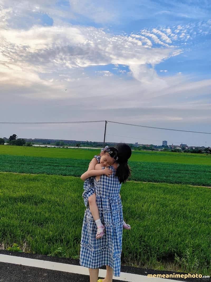 Album hình ảnh mẹ và con gái