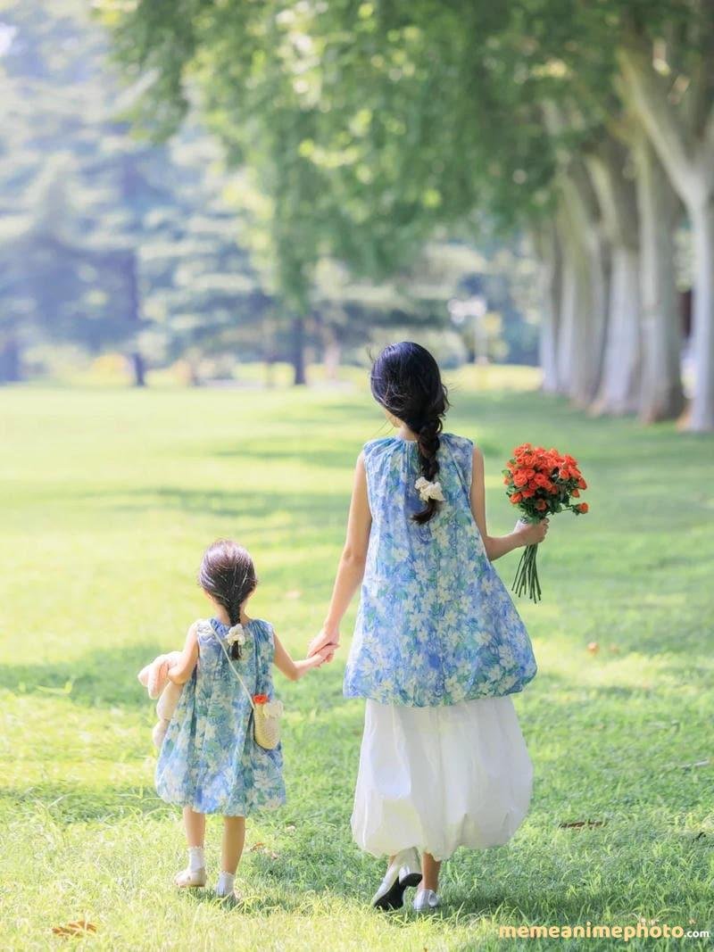 Bộ ảnh mẹ và con gái đầy yêu thương