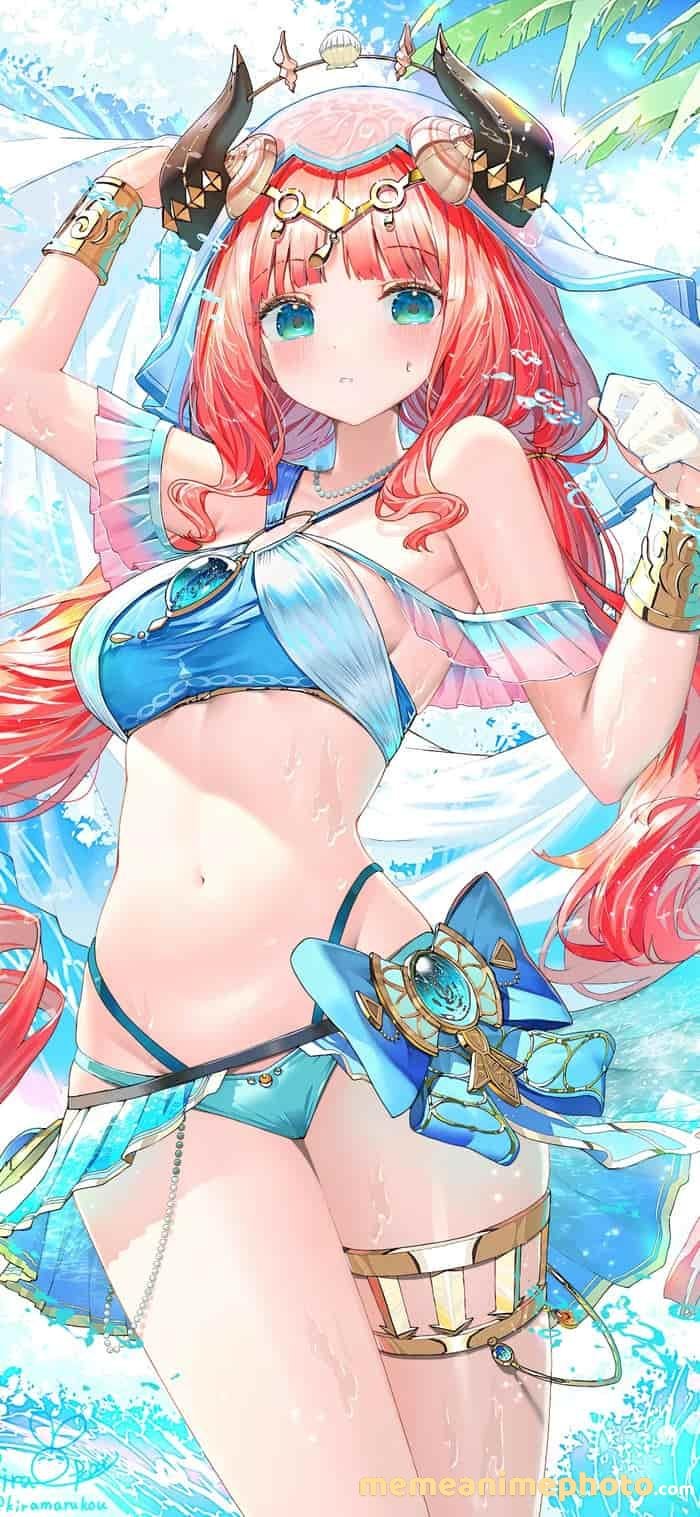 cô gái anime quyến rũ thần thái