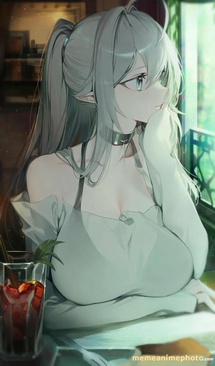 em gái anime căng tron